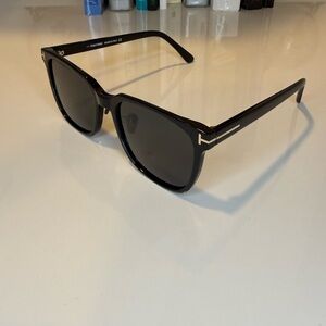 Tom Ford Unisex Sunglasses Black
